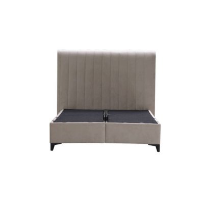 KI 8 Cama